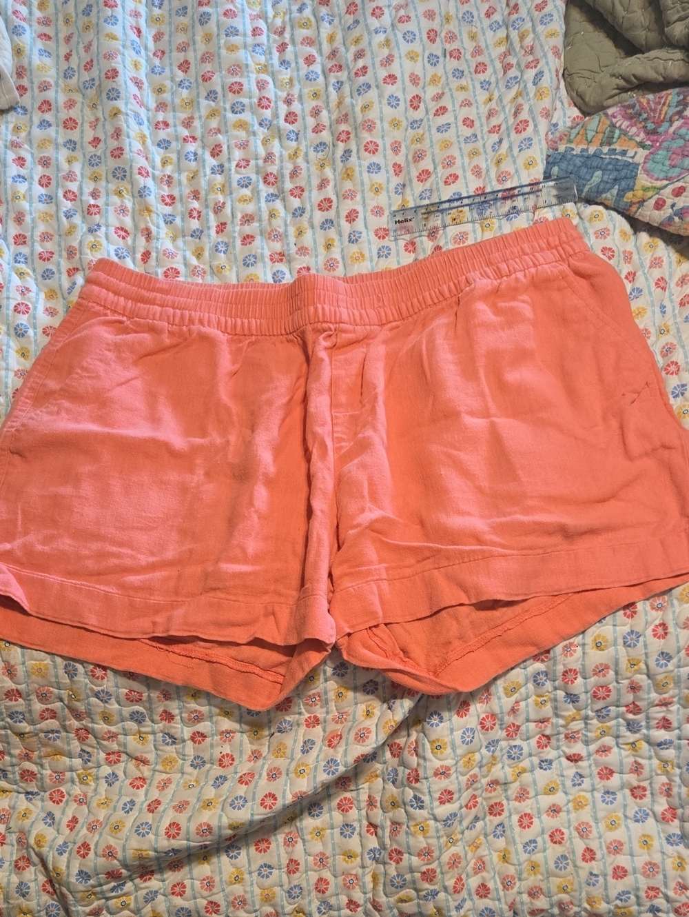 Old Navy Coral Elastic Waist Athletic Shorts